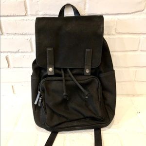 Everlane Black cotton twill backpack